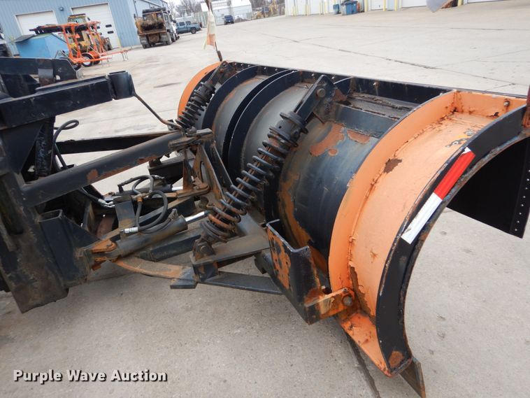 image for item GB9880 1998 International 4900 dump truck