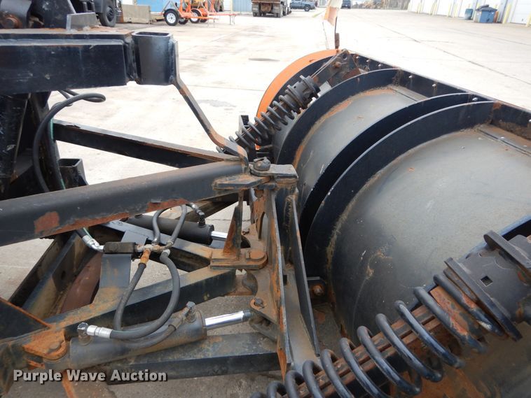 image for item GB9880 1998 International 4900 dump truck