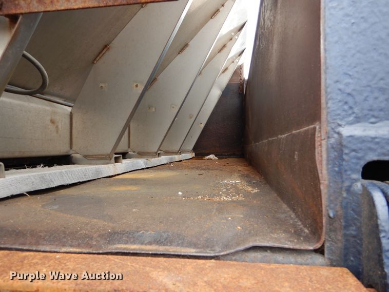 image for item GB9880 1998 International 4900 dump truck