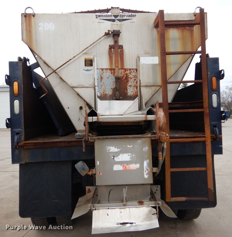 image for item GB9880 1998 International 4900 dump truck