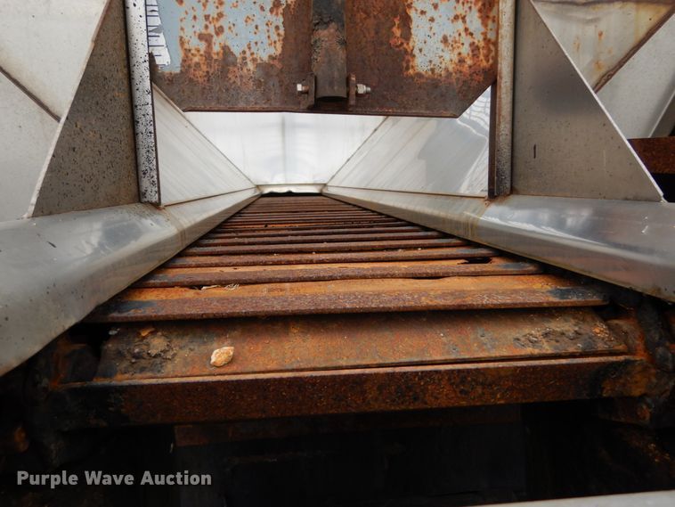 image for item GB9880 1998 International 4900 dump truck