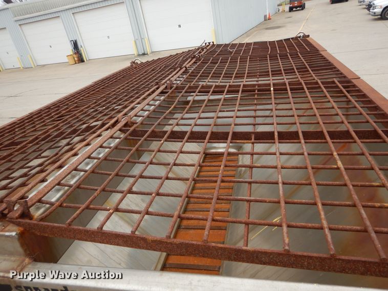 image for item GB9880 1998 International 4900 dump truck