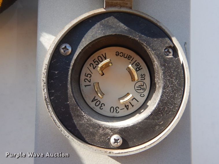 image for item GD9094 2004 Shelby enclosed cargo trailer