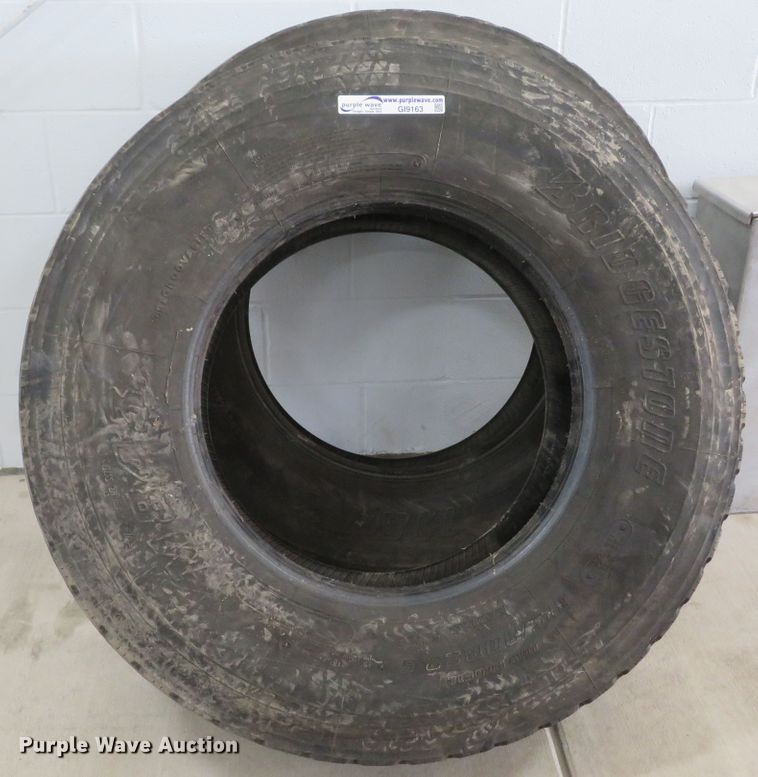 image for item GI9163 (2) Bridgeton 315/80R22.5 tires