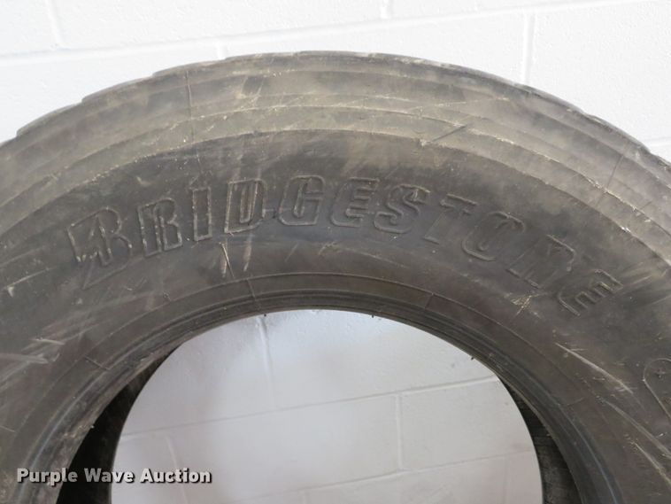 image for item GI9163 (2) Bridgeton 315/80R22.5 tires