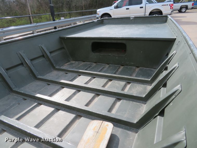 image for item GI9164 2005 Alumacraft 1648 jon boat