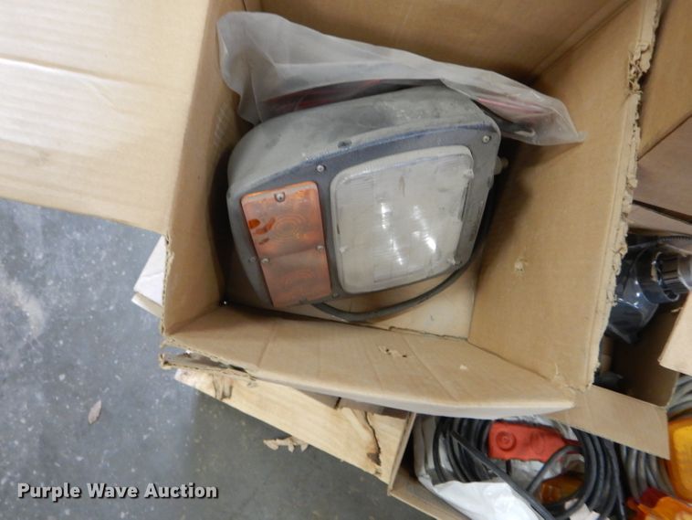 image for item GO9581 Automotive and equipment parts