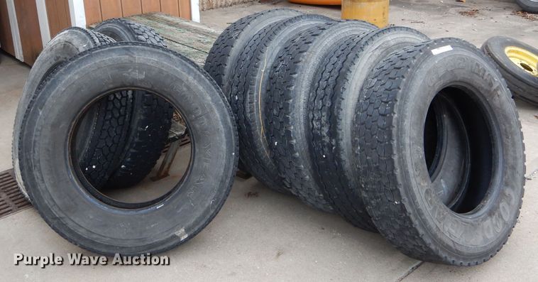 image for item GO9582 (8) 11R24.5 tires