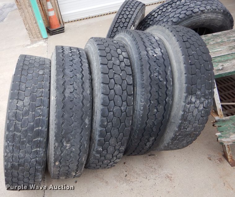 image for item GO9582 (8) 11R24.5 tires