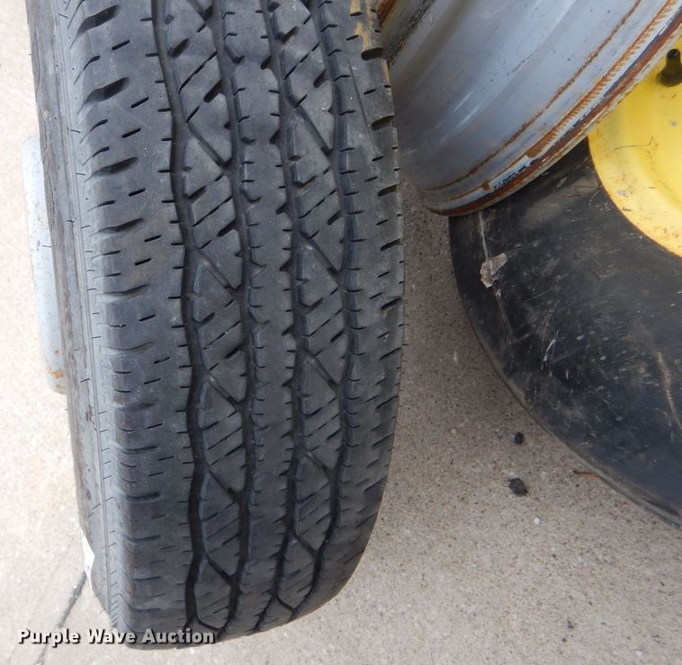 image for item GO9583 Tires and wheels