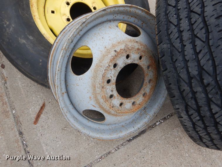 image for item GO9583 Tires and wheels