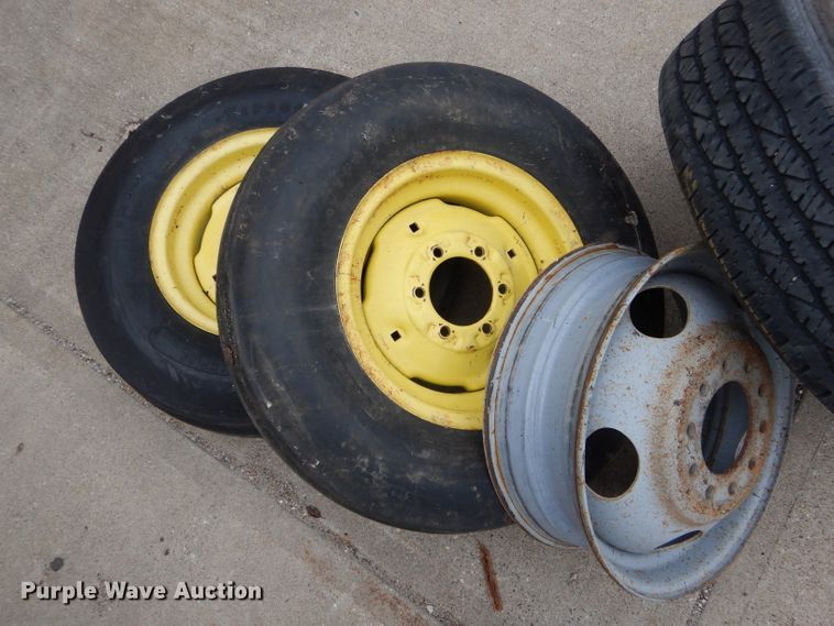 image for item GO9583 Tires and wheels