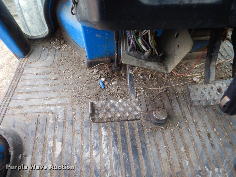 image for item GP9031 1987 Ford TW-25 tractor