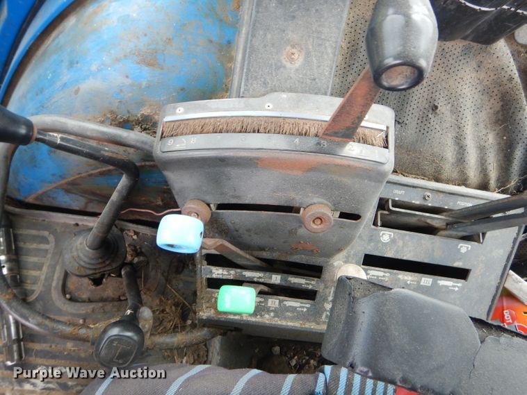 image for item GP9031 1987 Ford TW-25 tractor