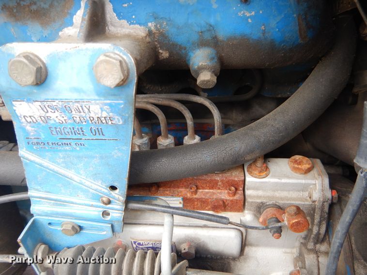 image for item GP9031 1987 Ford TW-25 tractor