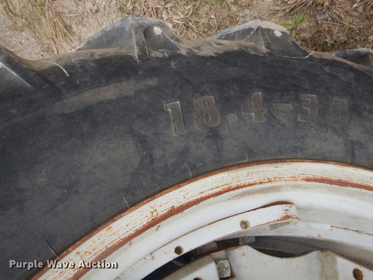 image for item GP9031 1987 Ford TW-25 tractor