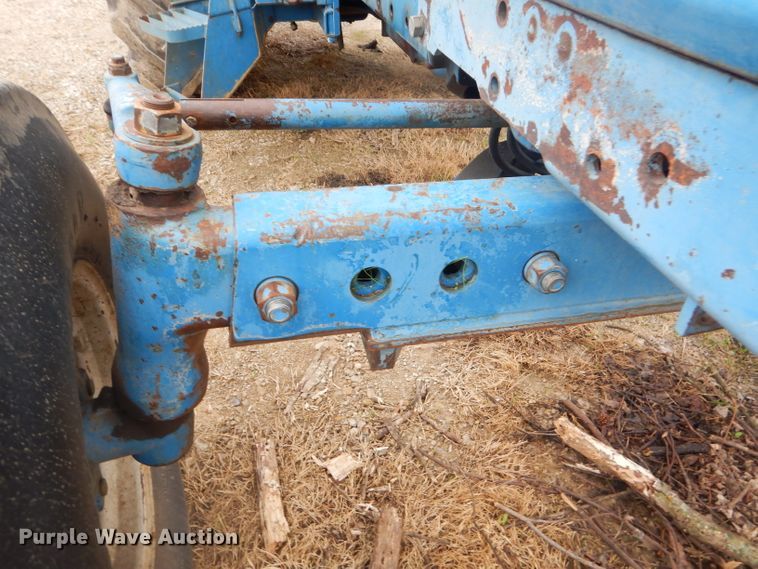 image for item GP9031 1987 Ford TW-25 tractor