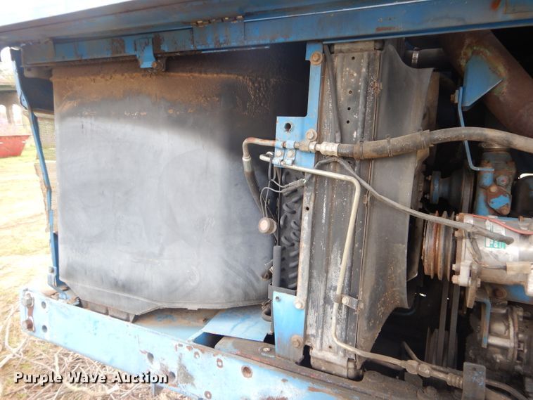 image for item GP9031 1987 Ford TW-25 tractor