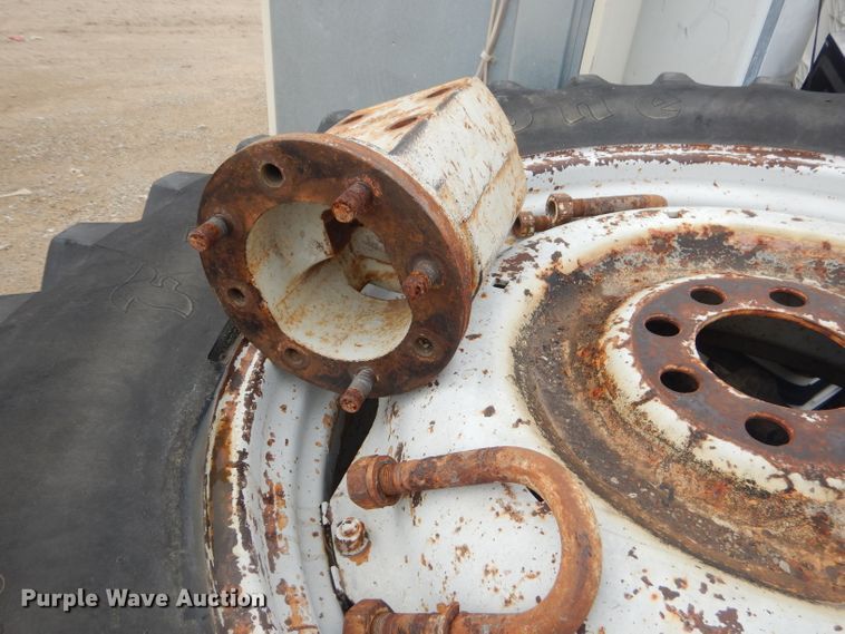 image for item GP9031 1987 Ford TW-25 tractor