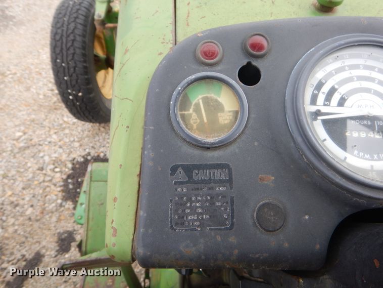 image for item GP9033 1976 John Deere 2240 tractor