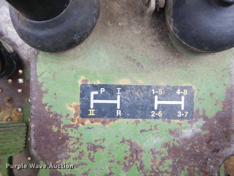 image for item GP9033 1976 John Deere 2240 tractor
