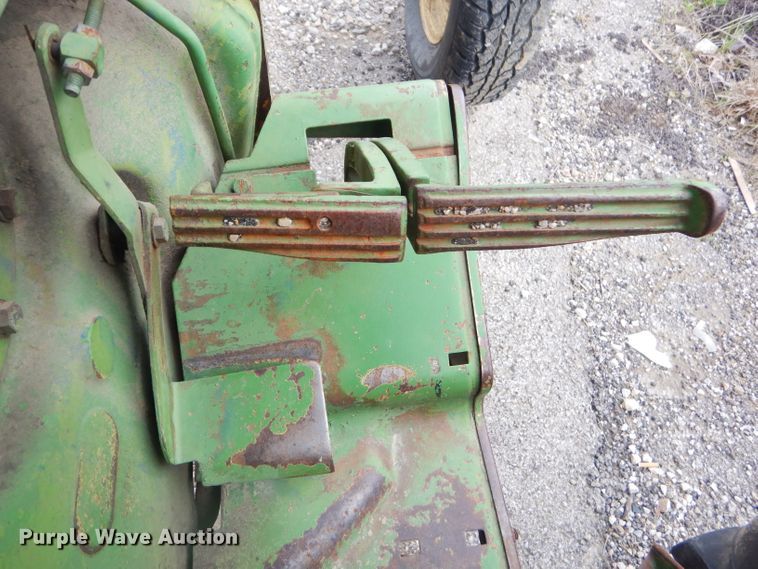 image for item GP9033 1976 John Deere 2240 tractor