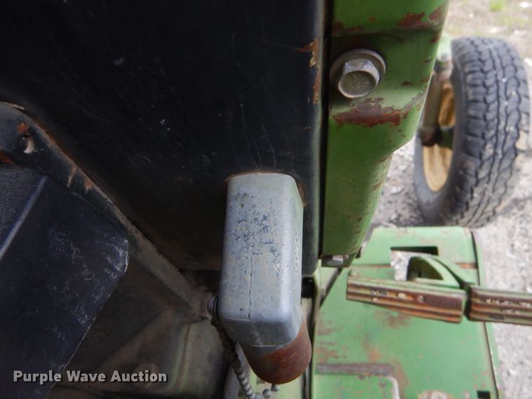 image for item GP9033 1976 John Deere 2240 tractor