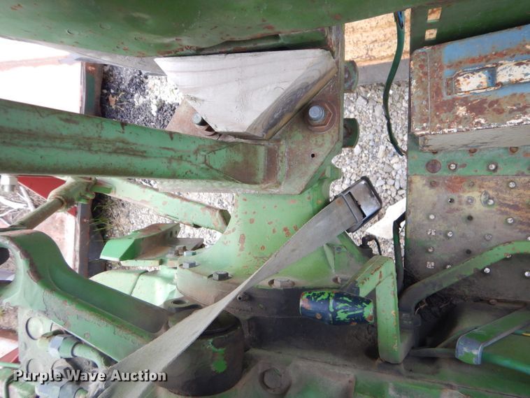 image for item GP9033 1976 John Deere 2240 tractor