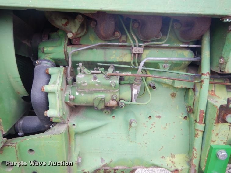 image for item GP9033 1976 John Deere 2240 tractor