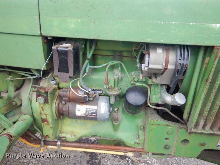 image for item GP9033 1976 John Deere 2240 tractor