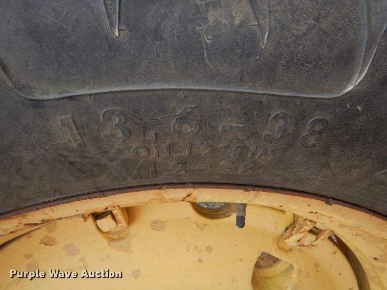 image for item GP9033 1976 John Deere 2240 tractor