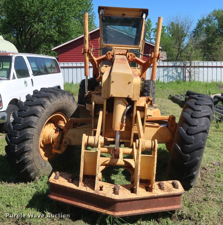 image for item GS9801 John Deere 760A motor grader