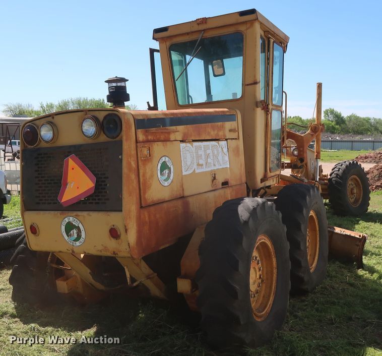 image for item GS9801 John Deere 760A motor grader