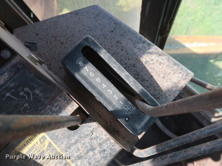 image for item GS9801 John Deere 760A motor grader