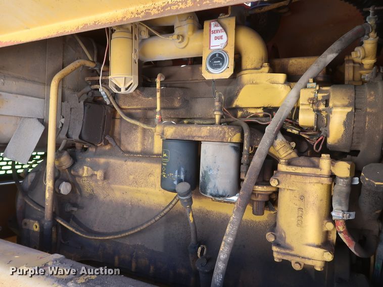 image for item GS9801 John Deere 760A motor grader