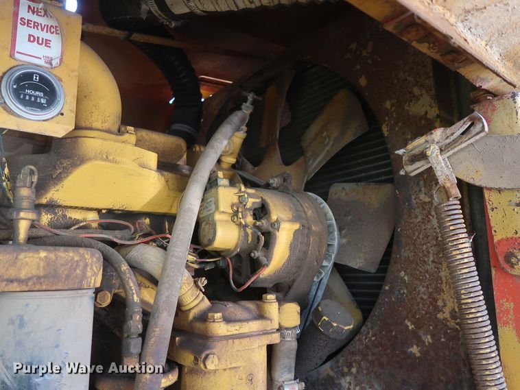 image for item GS9801 John Deere 760A motor grader