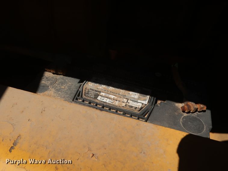 image for item GS9801 John Deere 760A motor grader