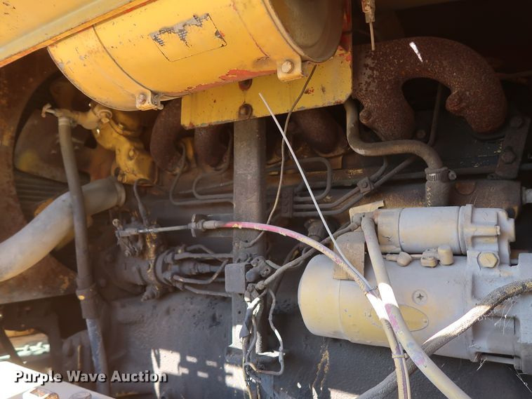 image for item GS9801 John Deere 760A motor grader