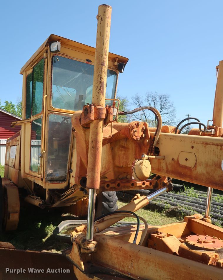 image for item GS9801 John Deere 760A motor grader