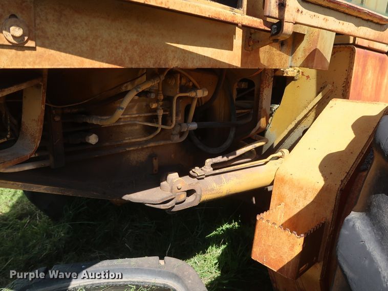 image for item GS9801 John Deere 760A motor grader