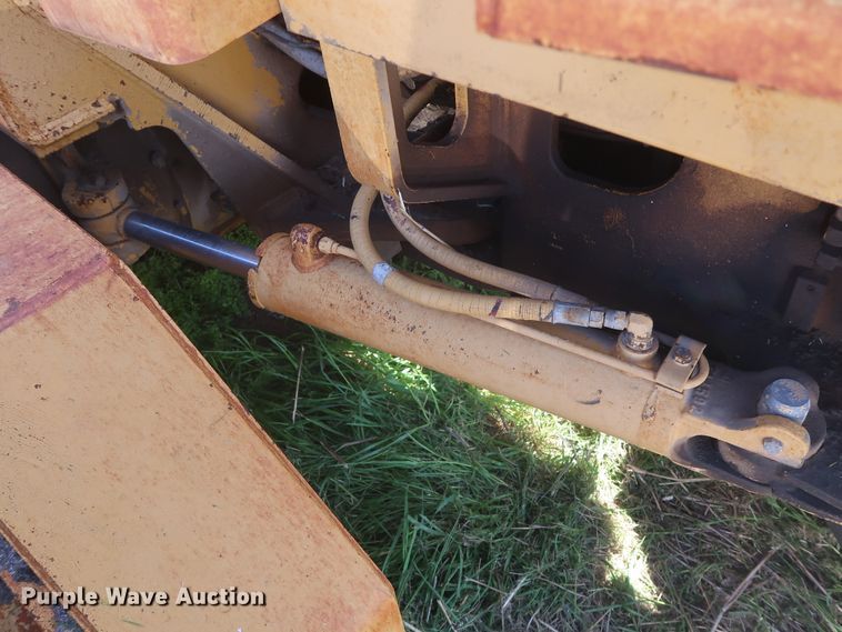 image for item GS9801 John Deere 760A motor grader