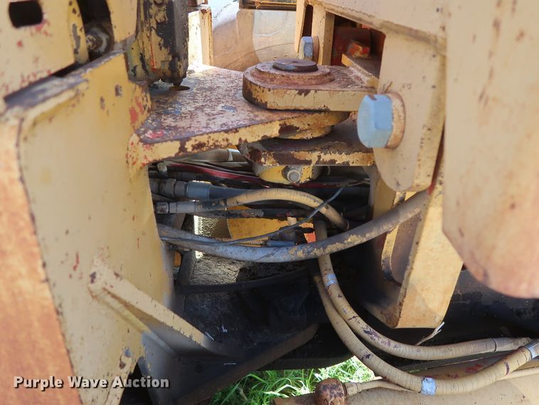 image for item GS9801 John Deere 760A motor grader