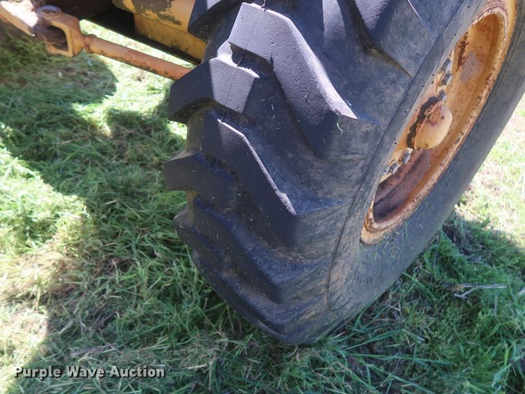 image for item GS9801 John Deere 760A motor grader