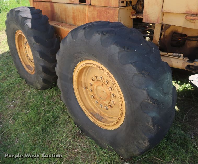 image for item GS9801 John Deere 760A motor grader