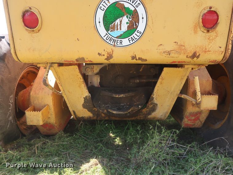 image for item GS9801 John Deere 760A motor grader