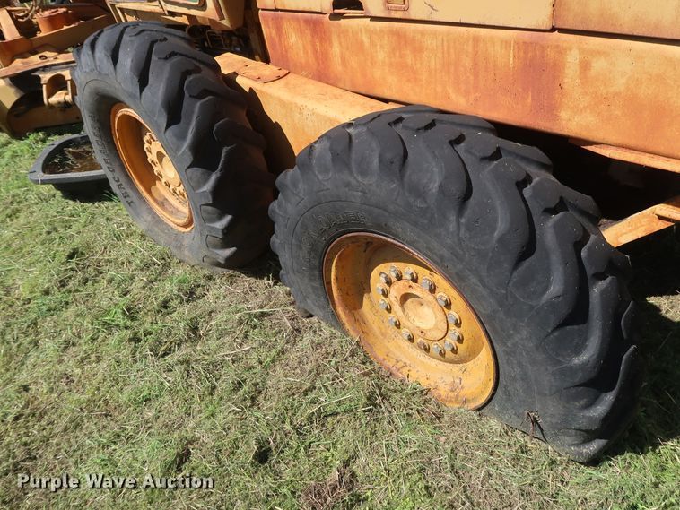 image for item GS9801 John Deere 760A motor grader