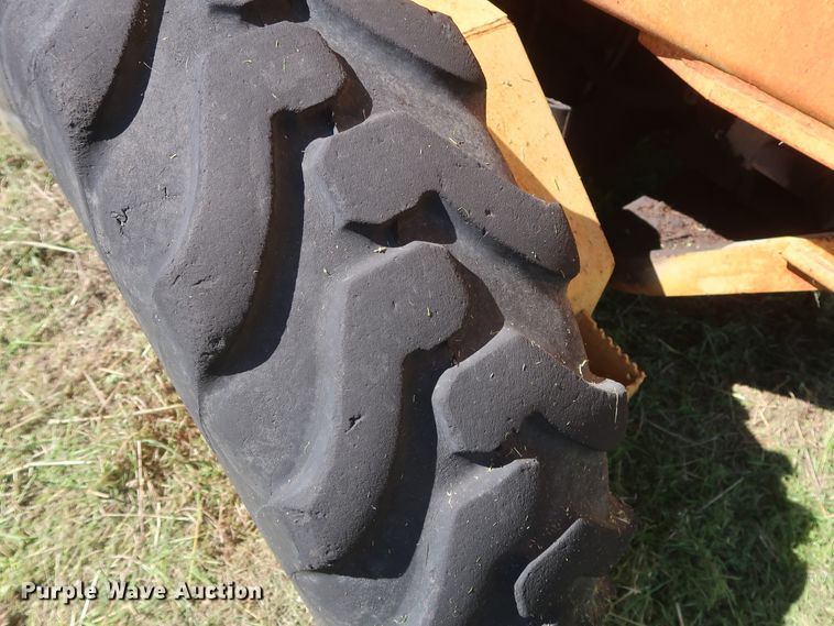 image for item GS9801 John Deere 760A motor grader