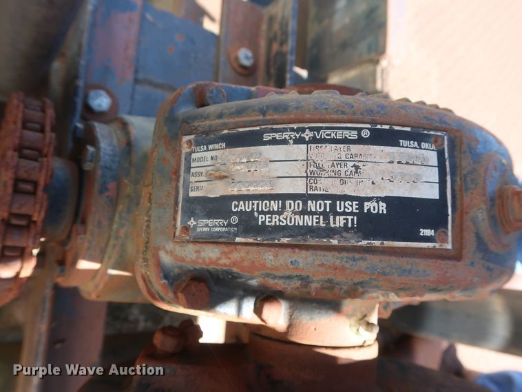 image for item GS9805 1981 Ford F600 flatbed truck