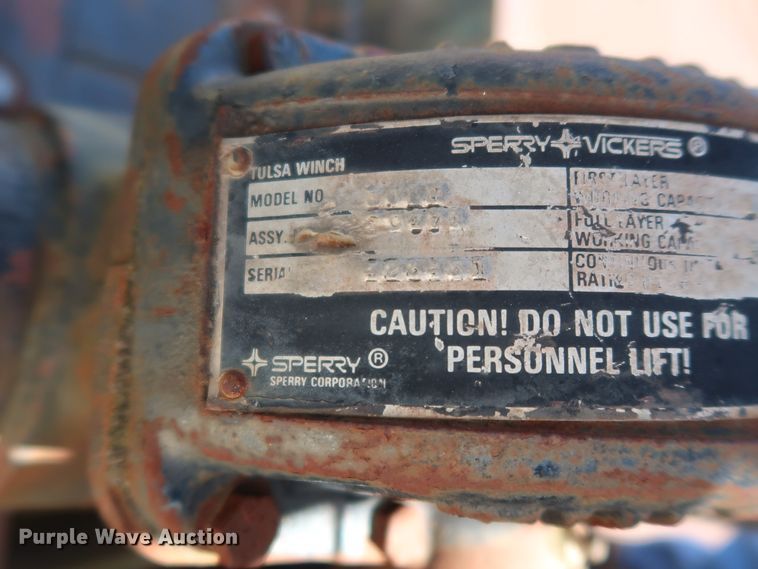 image for item GS9805 1981 Ford F600 flatbed truck