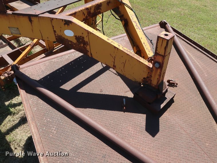 image for item GS9805 1981 Ford F600 flatbed truck